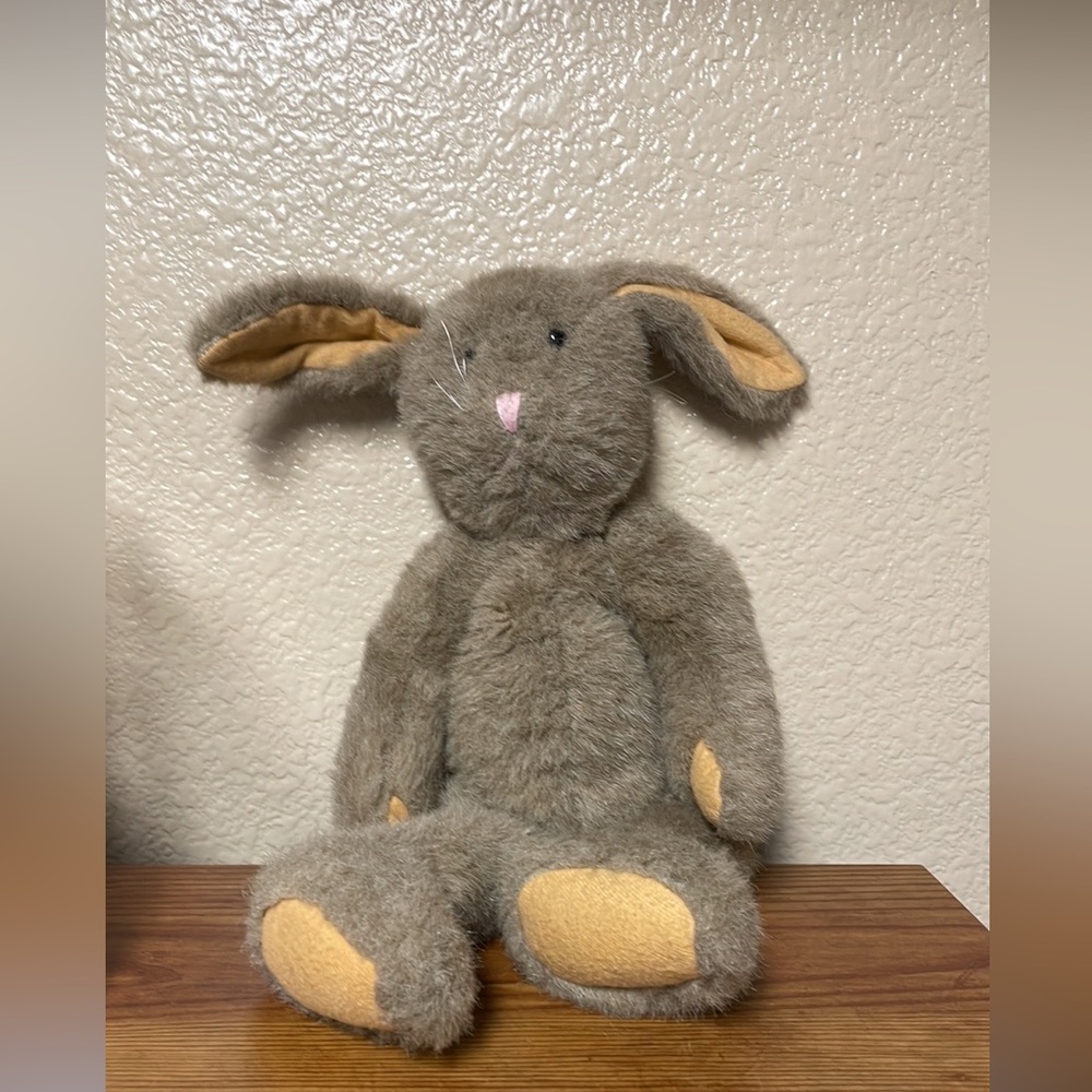Vintage 1987, The Boyds Collection Bean Bag Bunny Rabbit 14" Beige Plush 1987